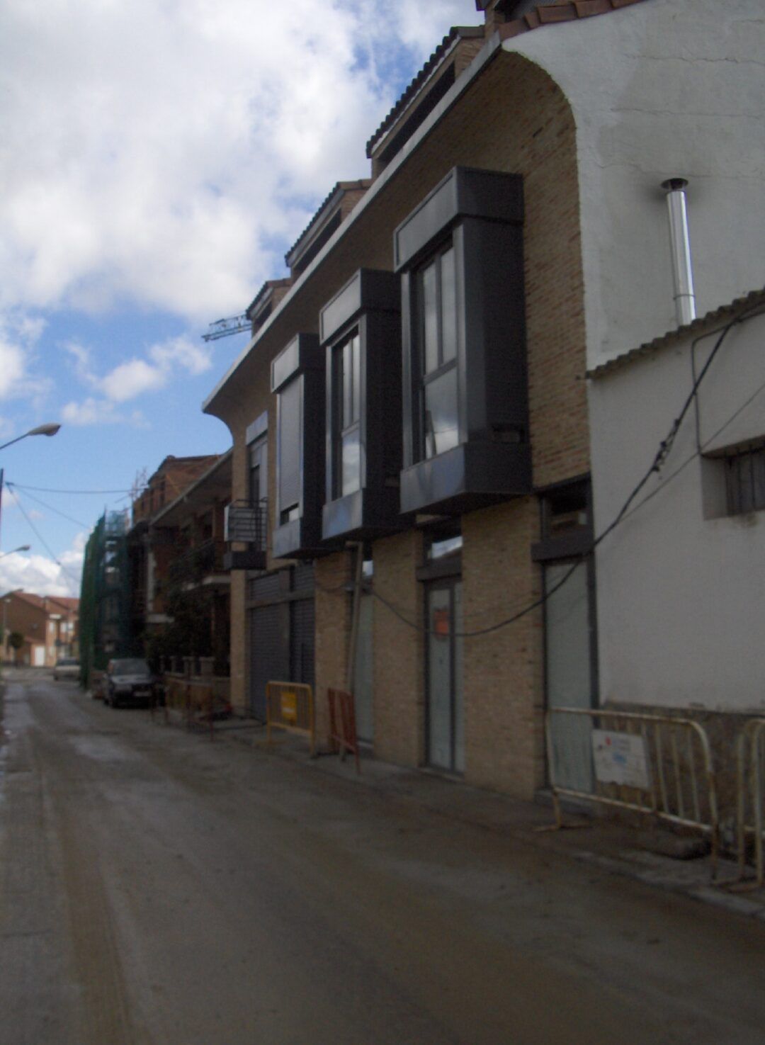 Edificio de 6 viviendas en calle Alcalá 8, Camarma
