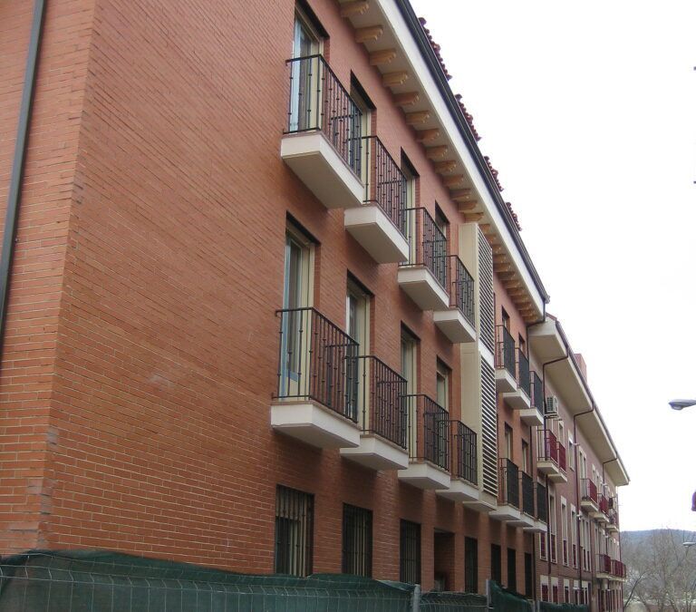 Edificio 18 viviendas, Velilla de San Antonio